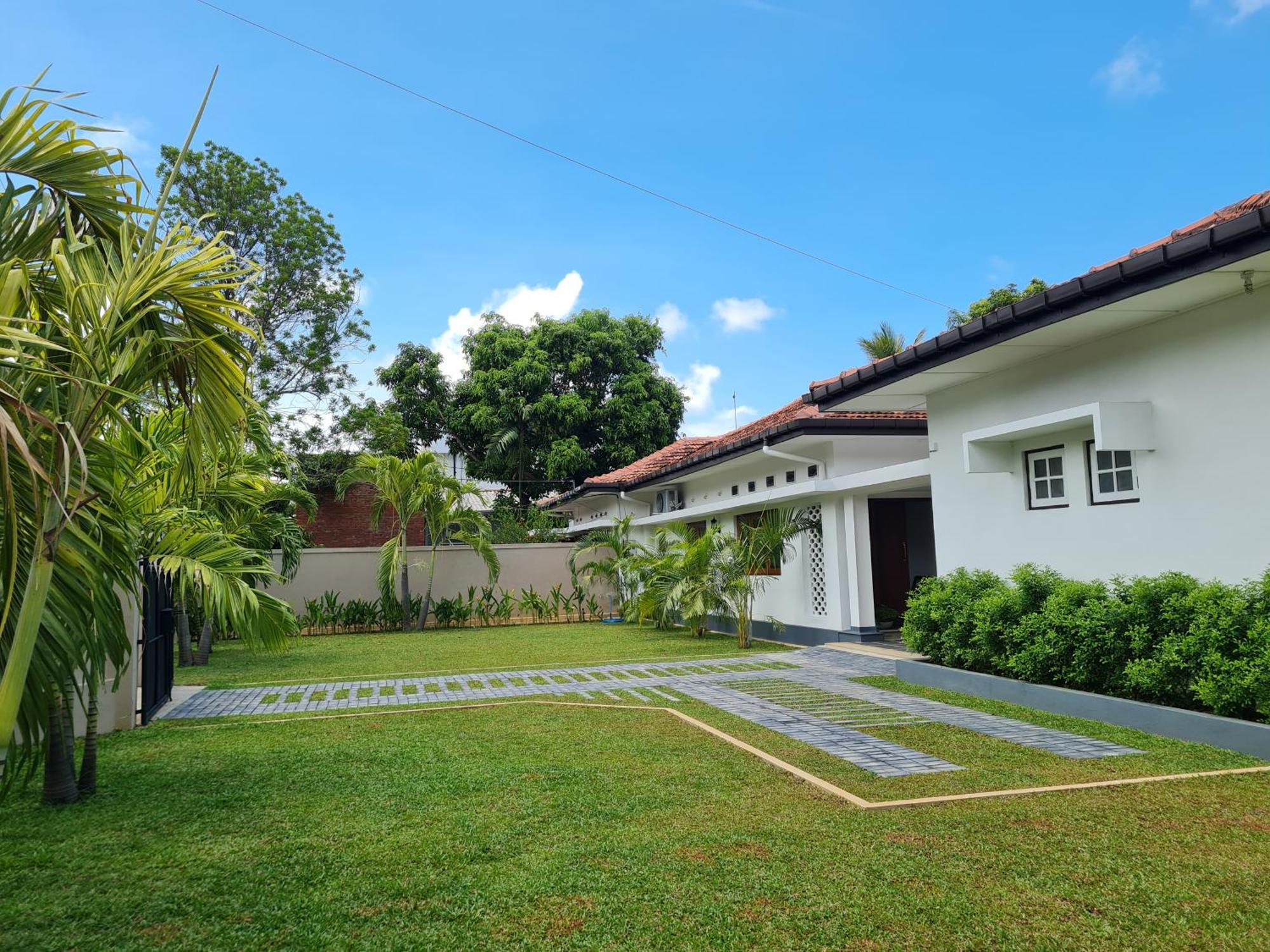 City Oasis 66 Negombo Exterior foto